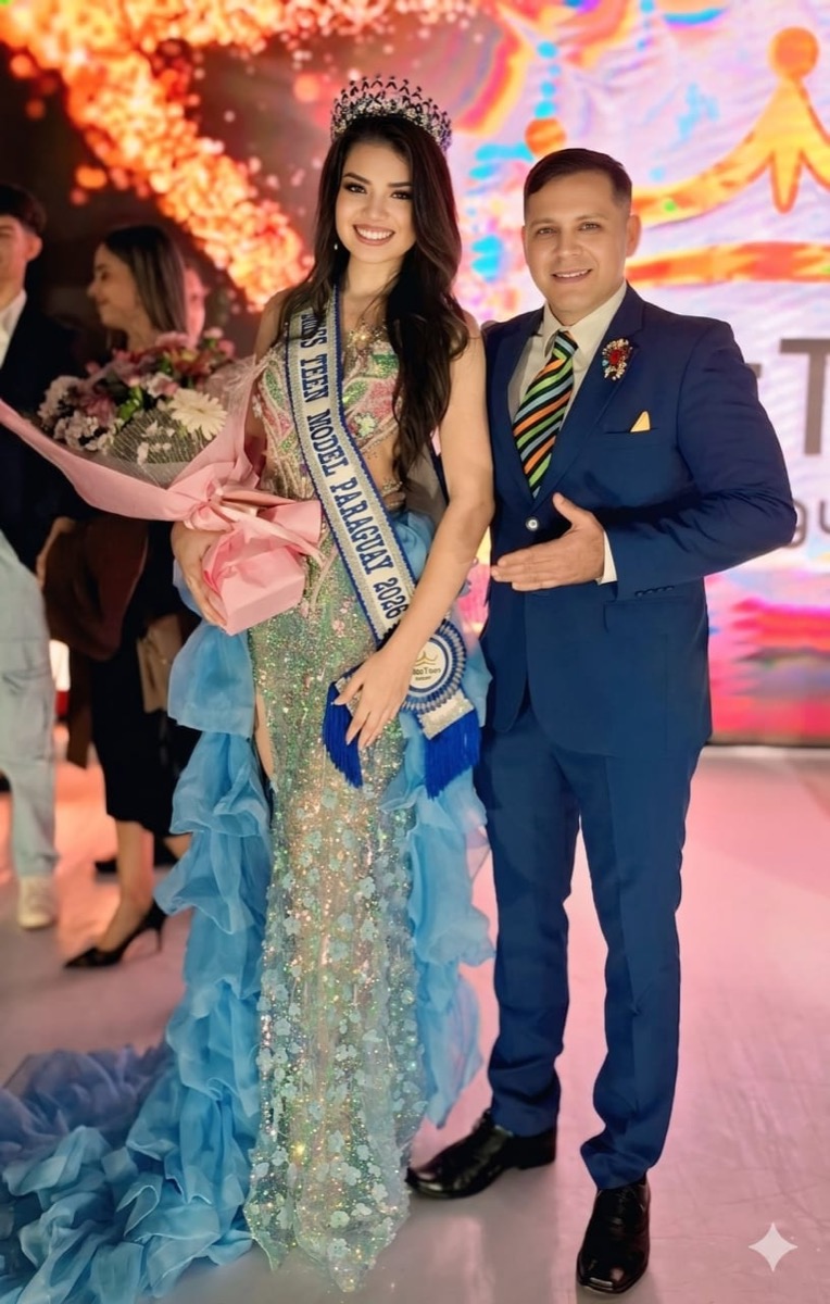 Gianni Troche, Miss Teen Model Paraguay 2026, con Cristian Fernández