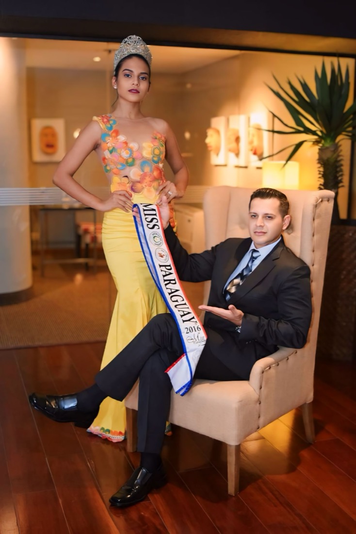 Montserrat Villagra, Miss Paraguay 2016, con Cristian Fernández